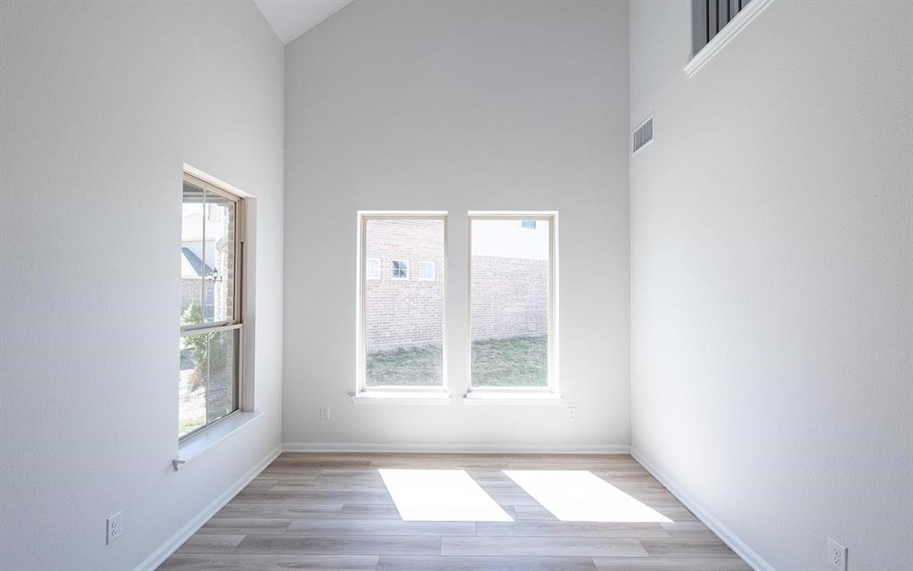 16905 Flagstone Drive Property Photo 10