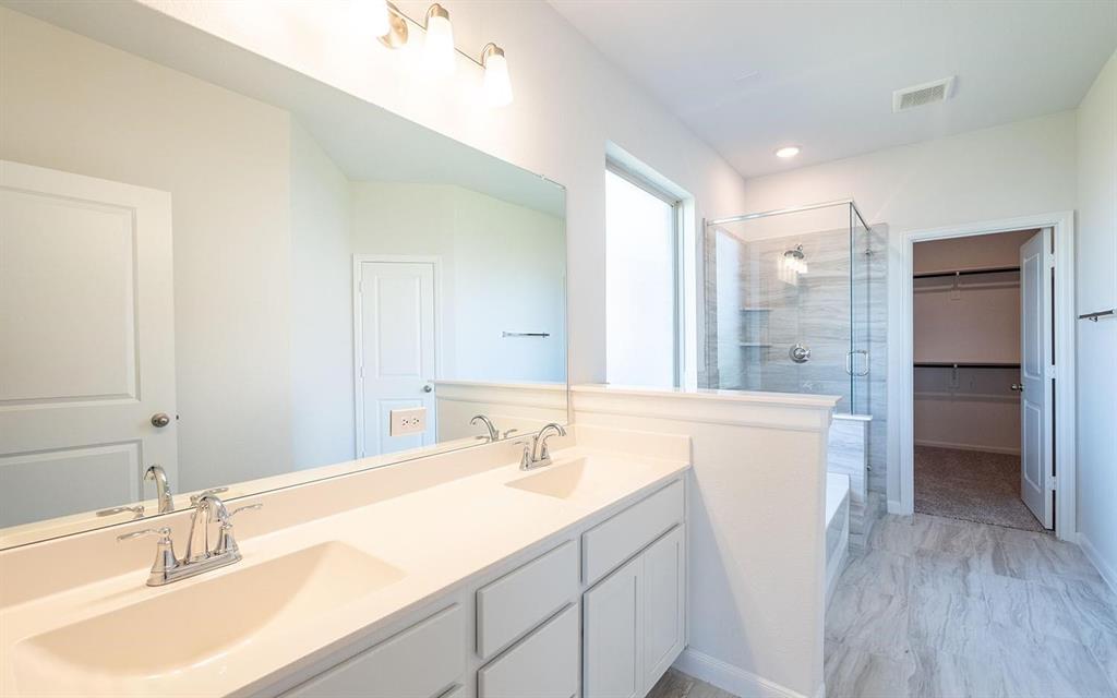 16905 Flagstone Drive Property Photo 13