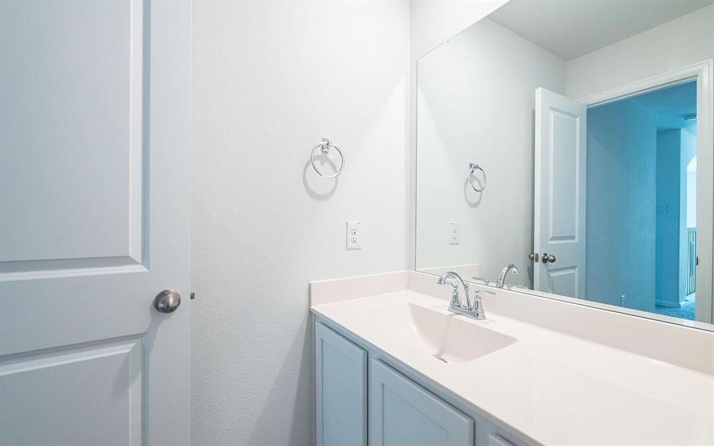 16905 Flagstone Drive Property Photo 17