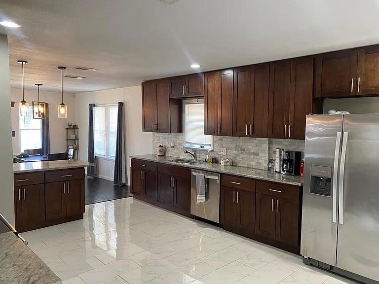 3223 Stanley Avenue Property Photo 5