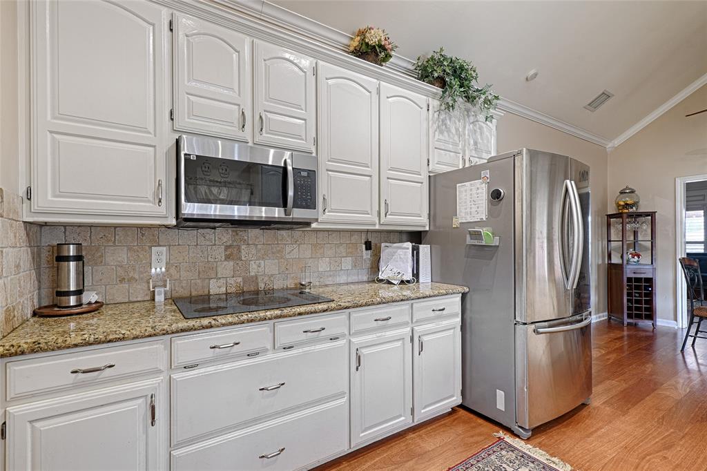 1229 Jeanette Way Property Photo 15