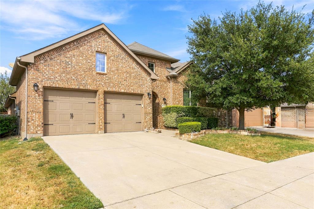 1136 Crest Meadow Drive Property Photo 1