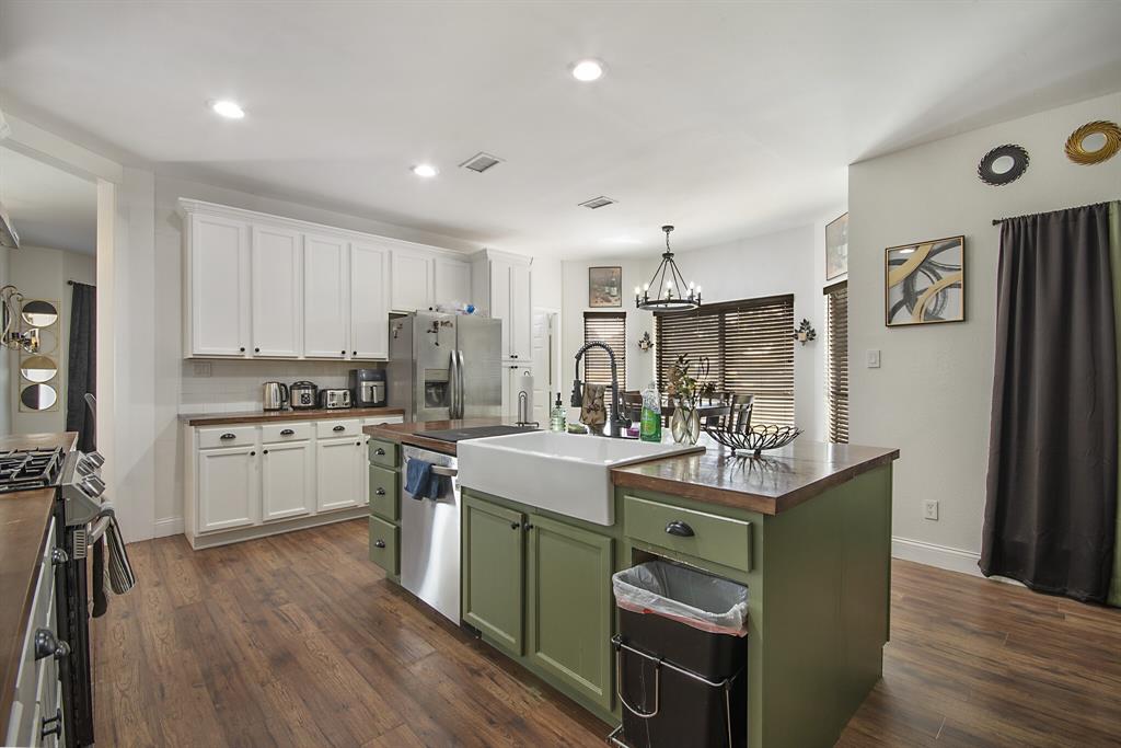 101 Boulder Creek Drive Property Photo 4