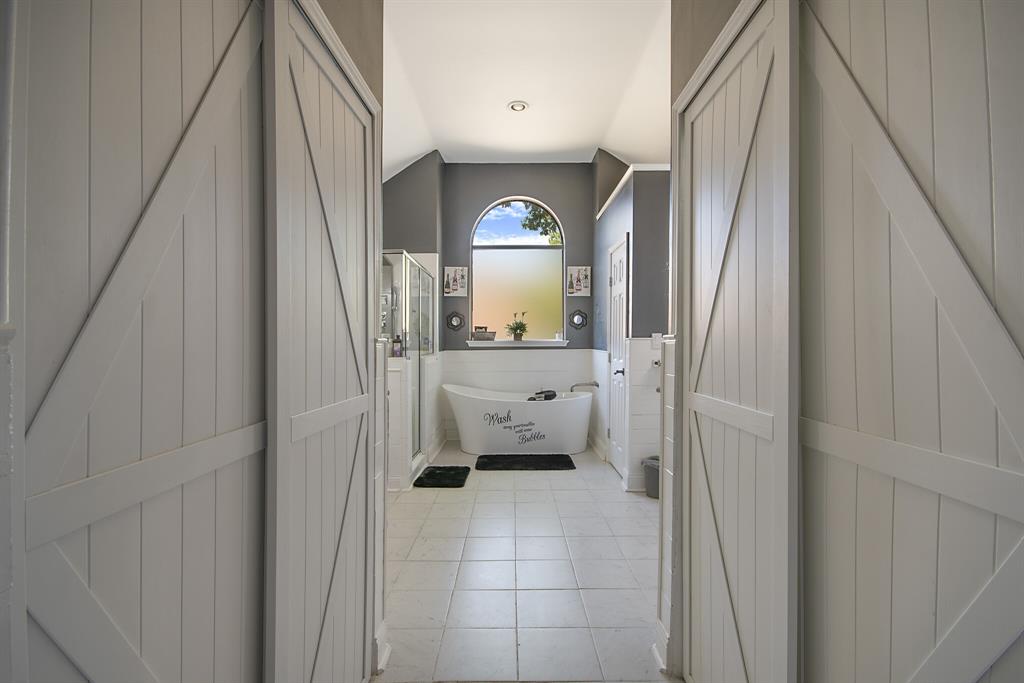 101 Boulder Creek Drive Property Photo 18
