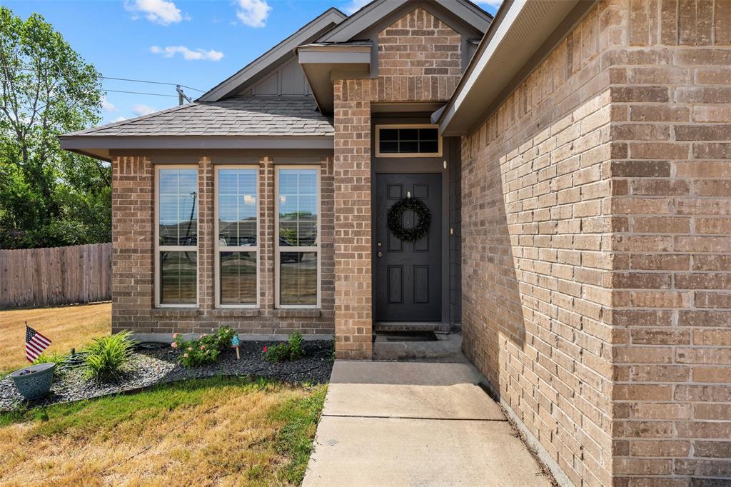 3905 S Fork Ranch Road Property Photo 1