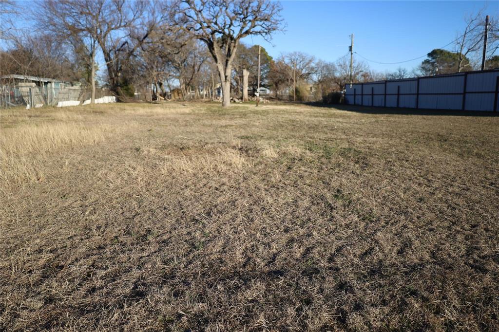 4208 N Main Street Property Photo 4