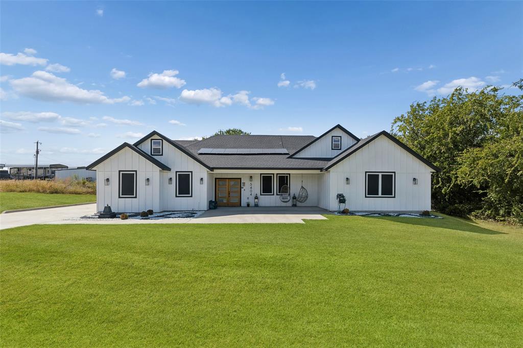 5404 Harrys Place Property Photo 1