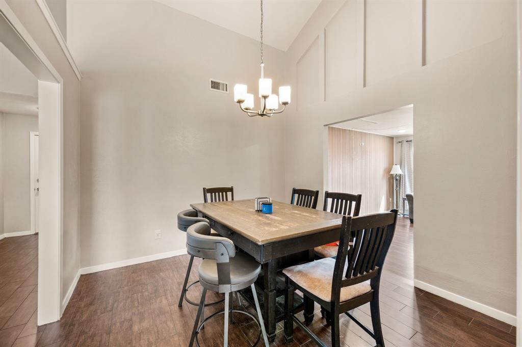 2405 Ridgewood Drive Property Photo 8