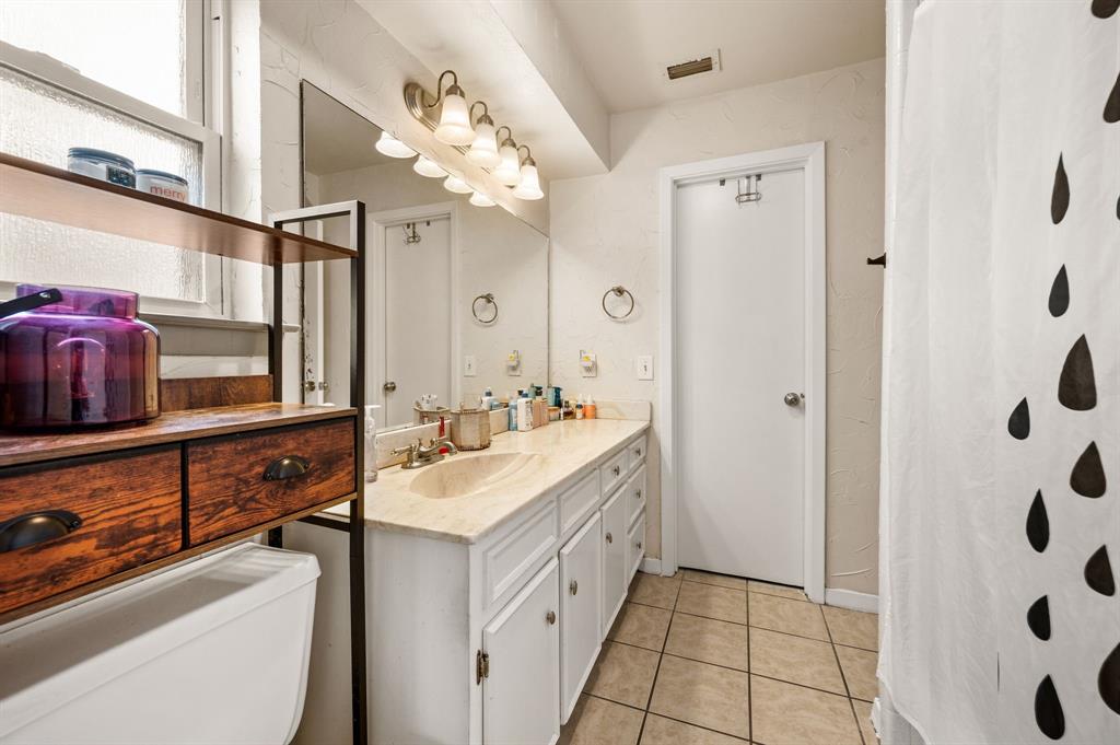 2405 Ridgewood Drive Property Photo 15