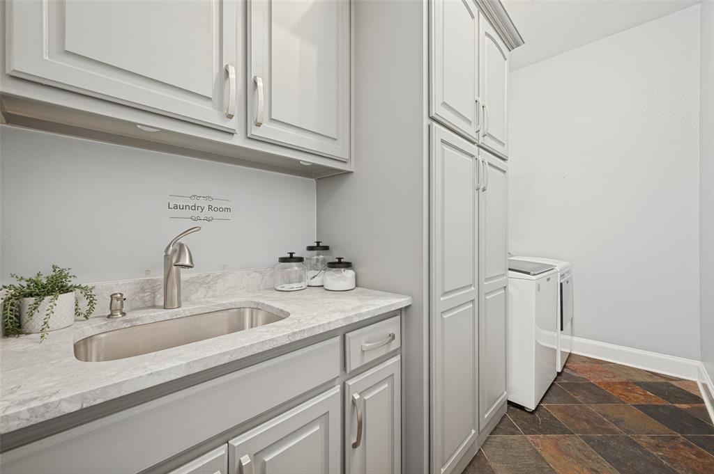 2570 Bendbrook Trail Property Photo 29