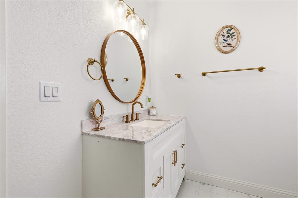 5812 Black Springs Lane Property Photo 12