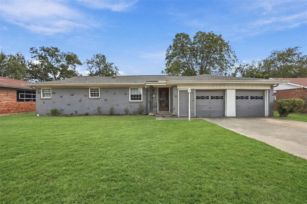 5012 Ira Street Property Photo 1
