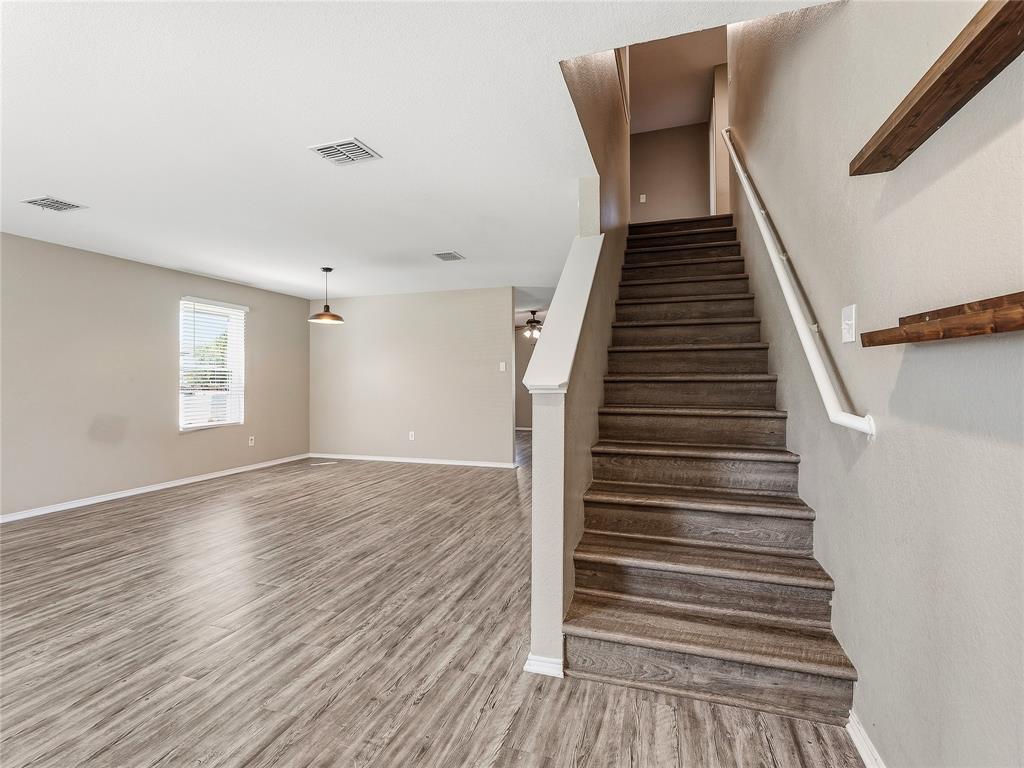 1122 Antoinette Drive Property Photo 13