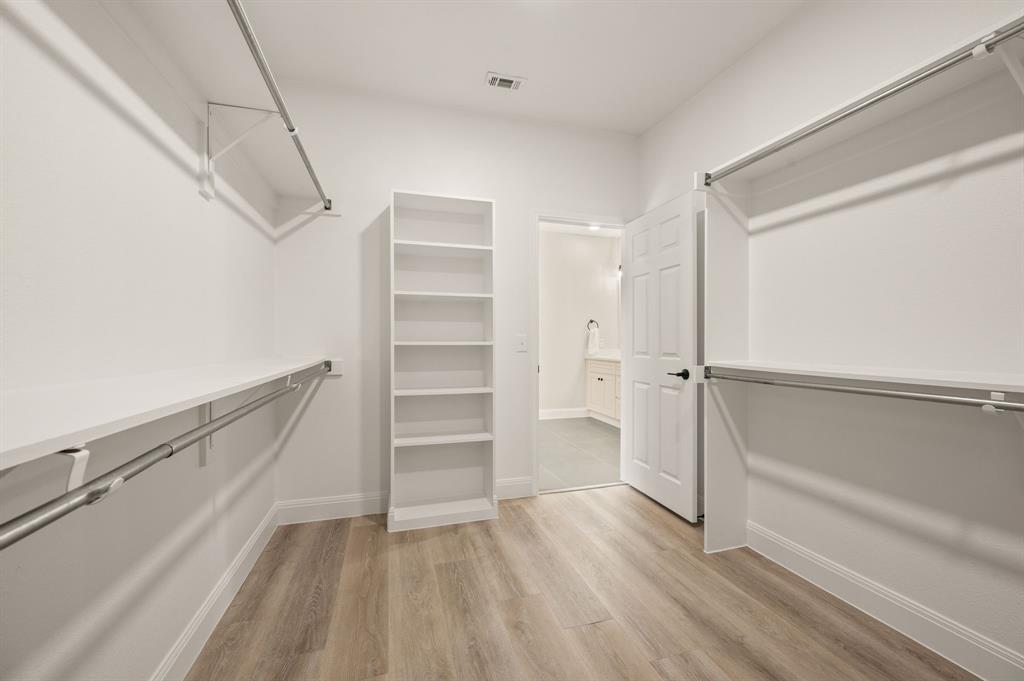 11207 Raveneaux Drive Property Photo 19
