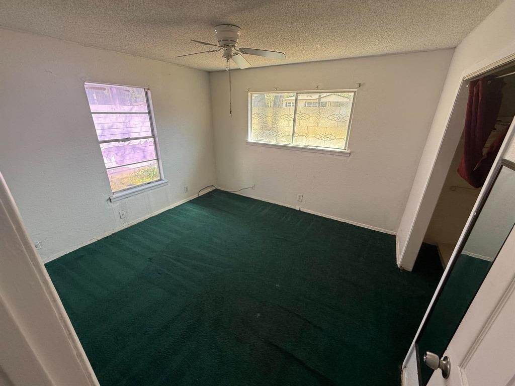 1055 W Star Street Property Photo 6