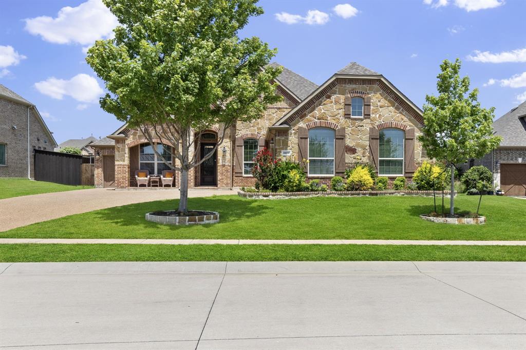 9902 Clubhouse Circle Property Photo 1