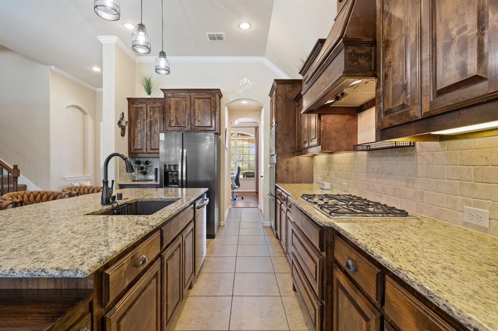 9902 Clubhouse Circle Property Photo 14