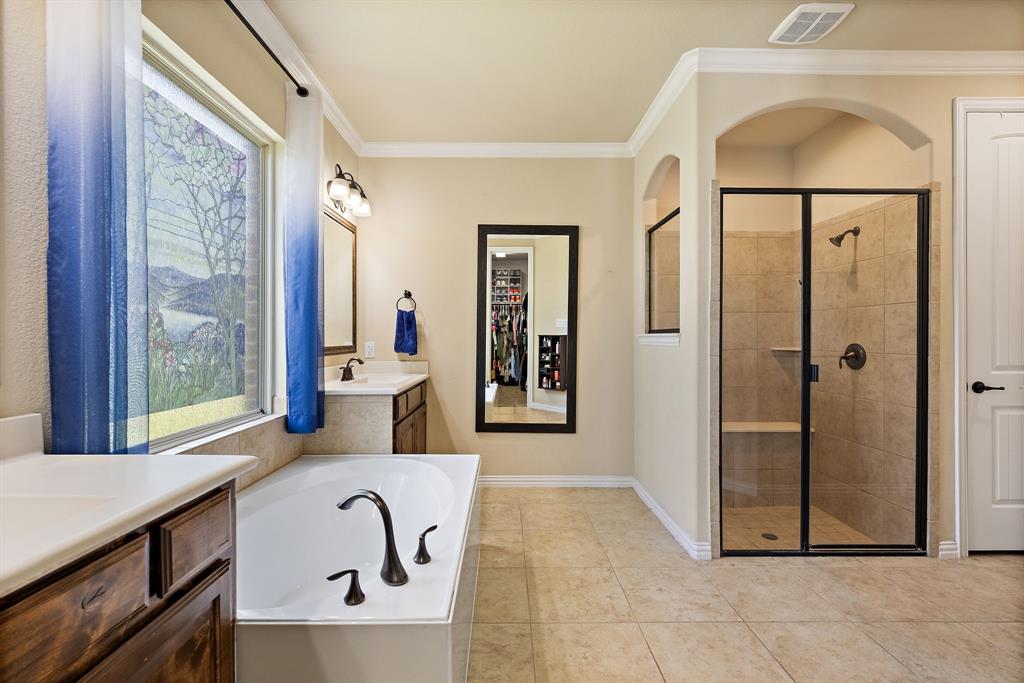 9902 Clubhouse Circle Property Photo 17