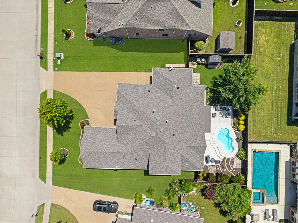 9902 Clubhouse Circle Property Photo 34