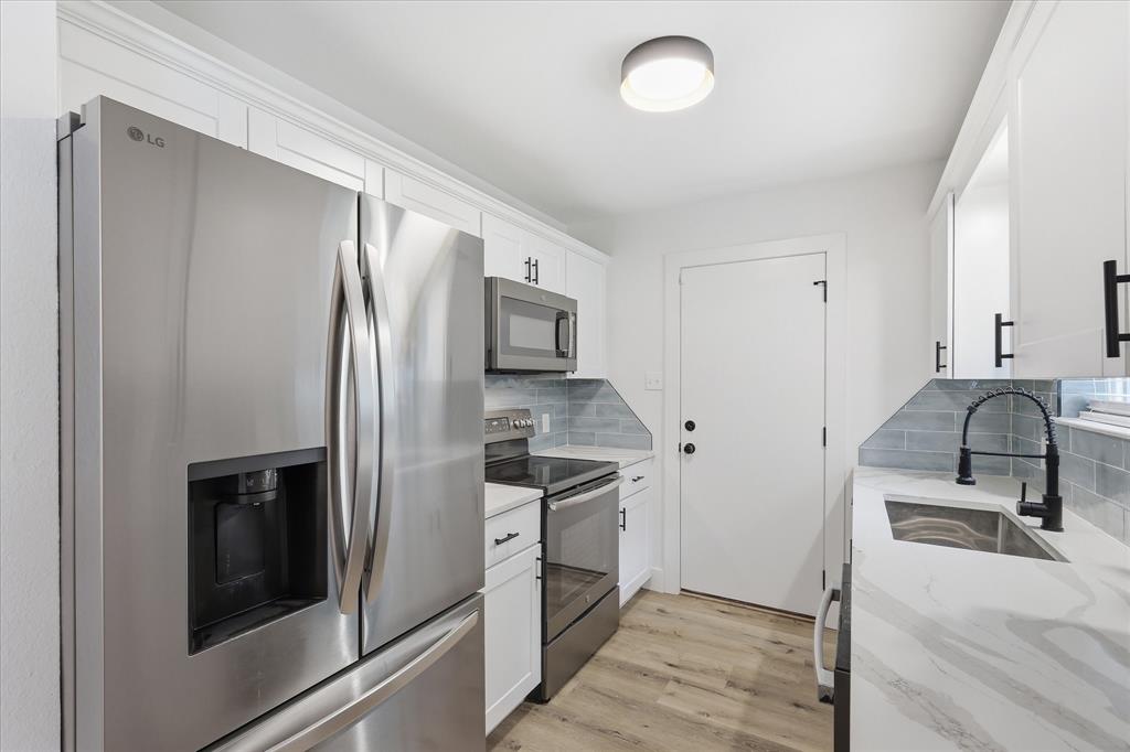1701 Aster Street Property Photo 2