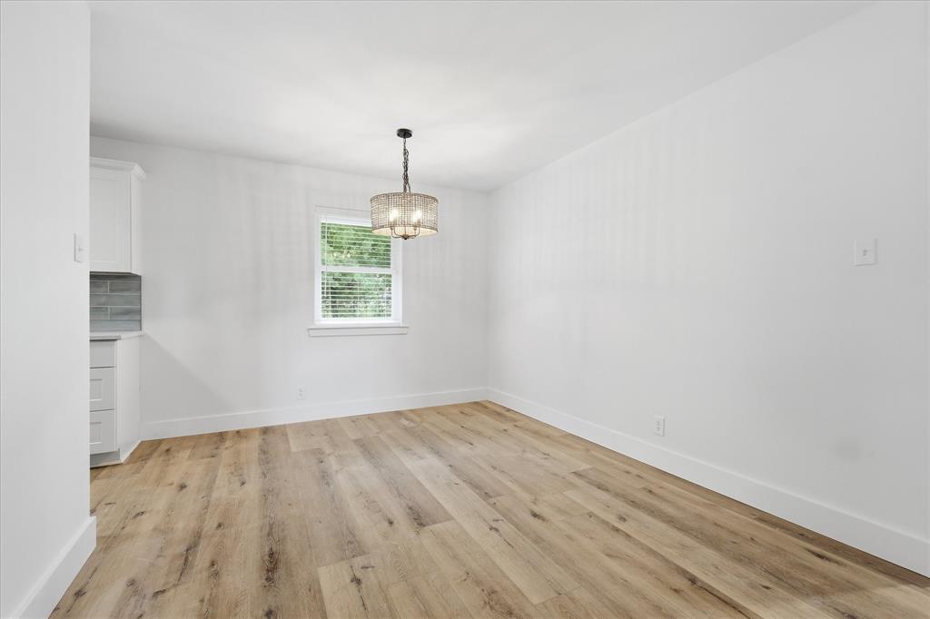 1701 Aster Street Property Photo 6