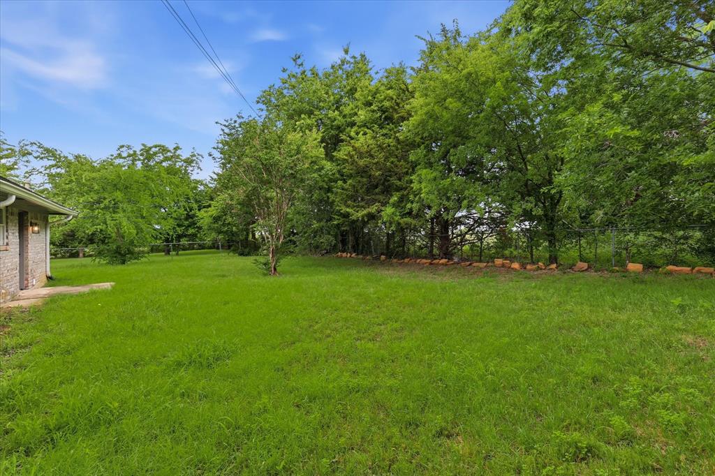 1701 Aster Street Property Photo 22