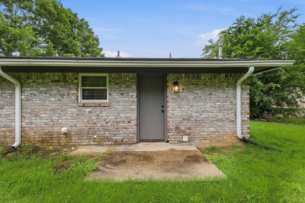 1701 Aster Street Property Photo 26