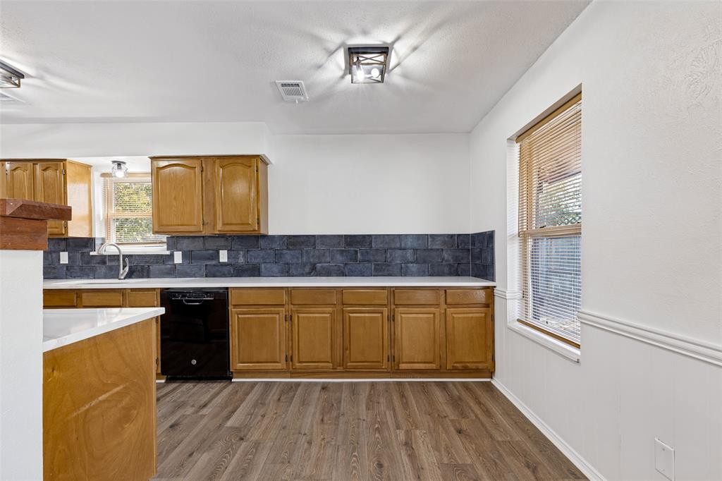 1519 Creekwood Lane Property Photo 8