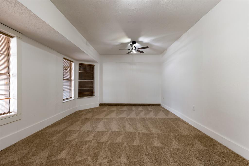 1519 Creekwood Lane Property Photo 12