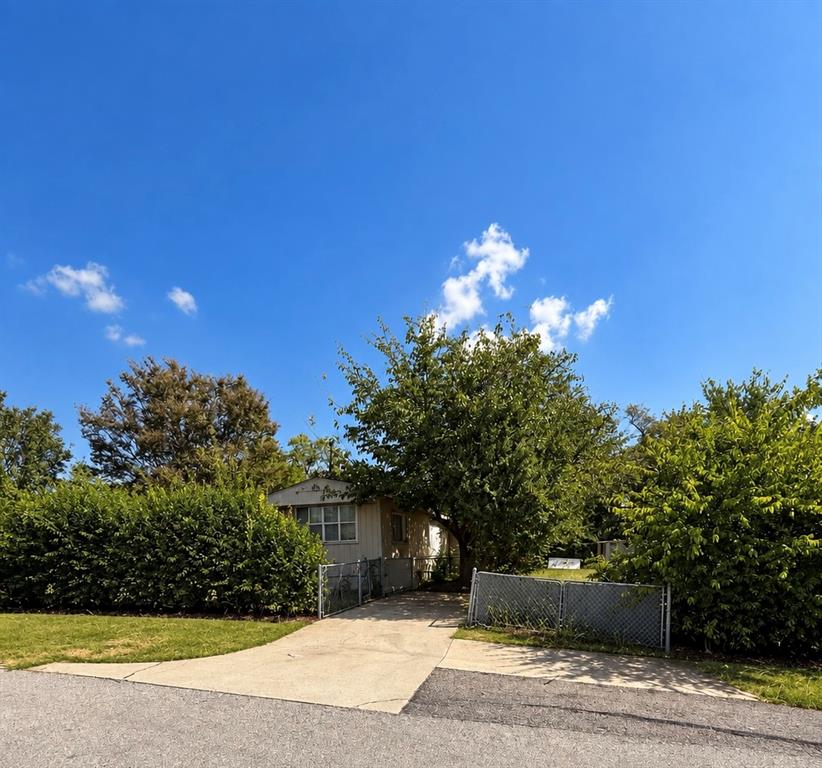 7443 Anderlan Property Photo 1