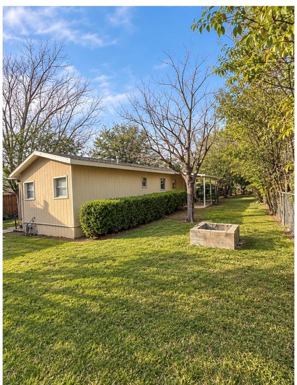7443 Anderlan Property Photo 3