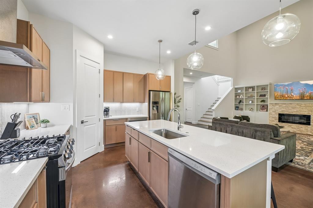 2403 Obenchain Street Property Photo 11