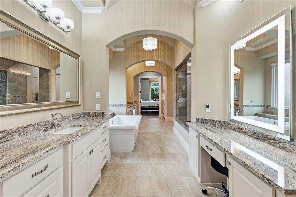 413 Saint Tropez Drive Property Photo 17