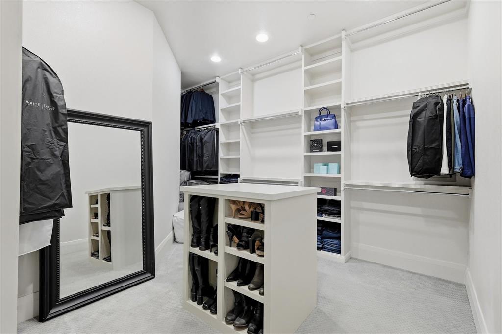 413 Saint Tropez Drive Property Photo 19