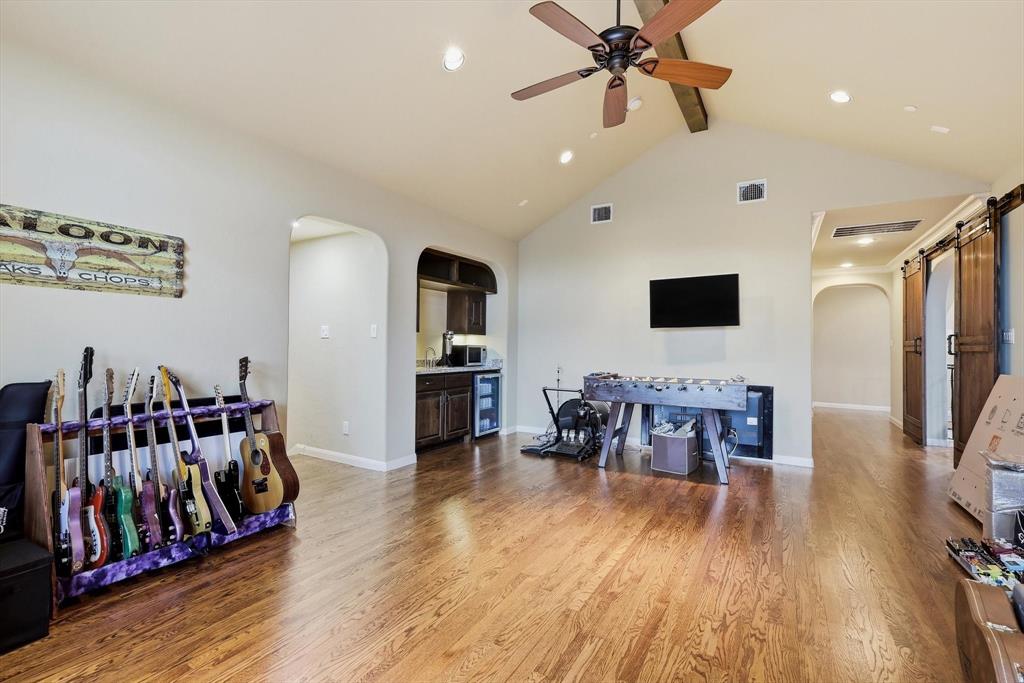 413 Saint Tropez Drive Property Photo 24