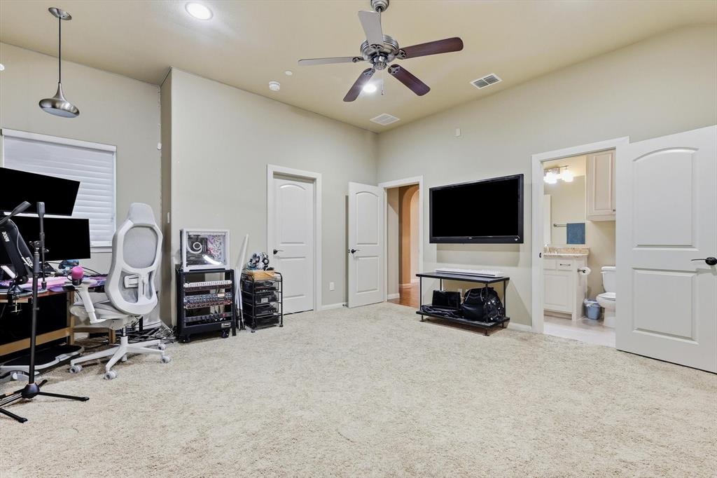 413 Saint Tropez Drive Property Photo 29