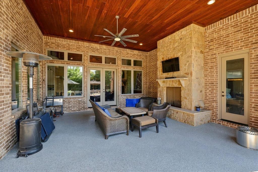 413 Saint Tropez Drive Property Photo 31
