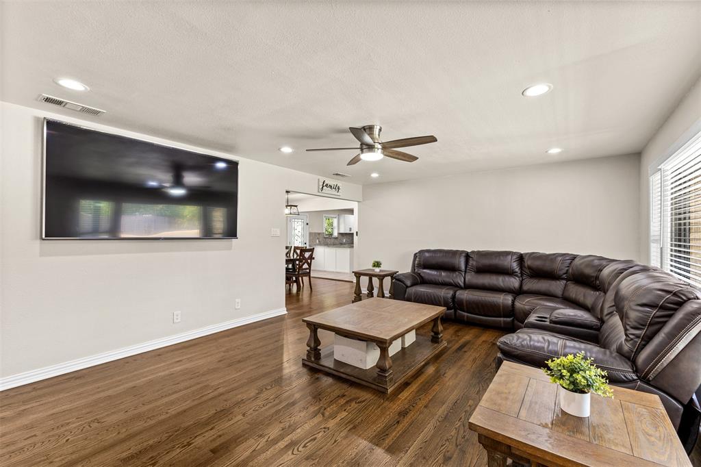 3315 Tooms Street Property Photo 7