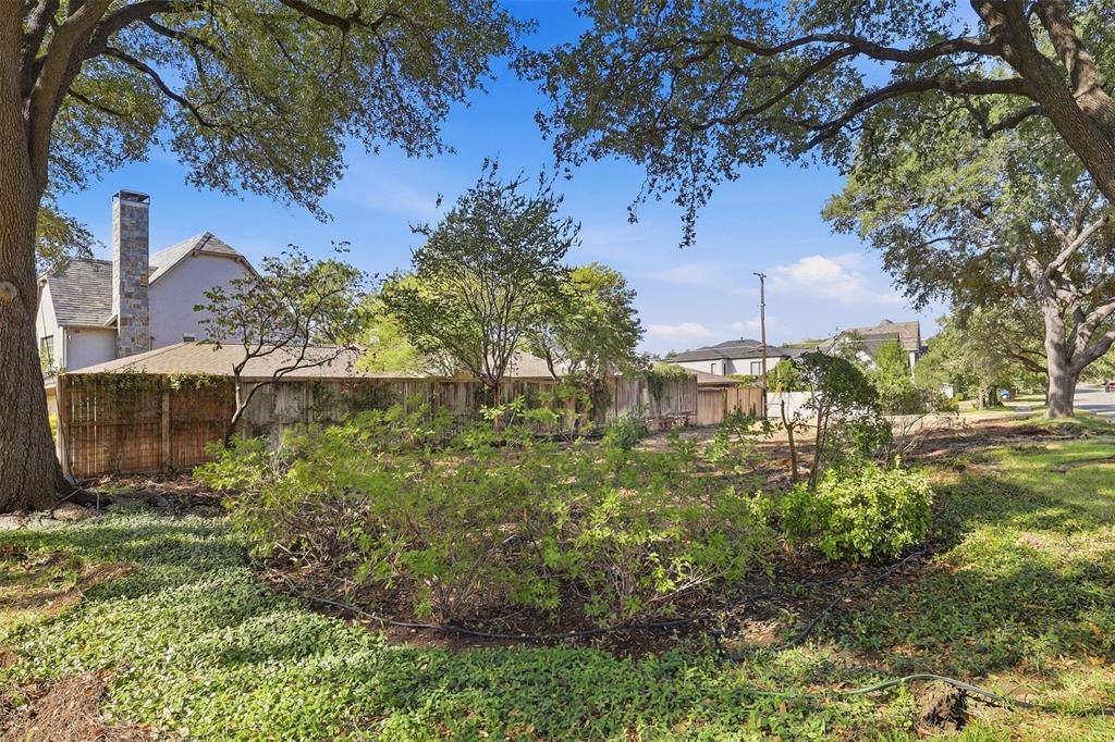 1800 Western Avenue Property Photo 8