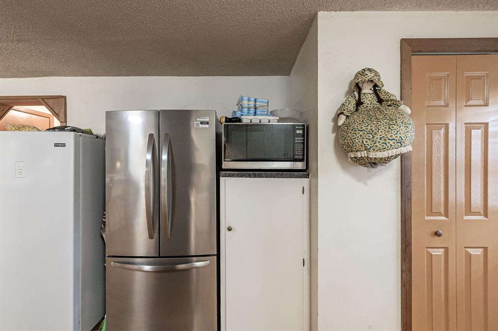 377 Fm 1521 Property Photo 8