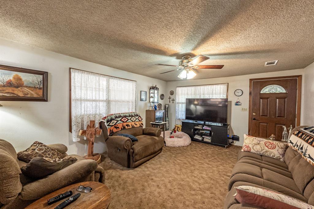 377 Fm 1521 Property Photo 11