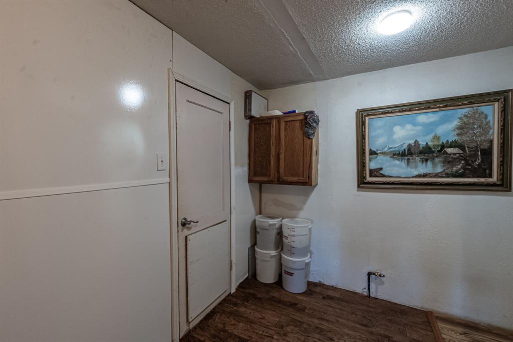 377 Fm 1521 Property Photo 15