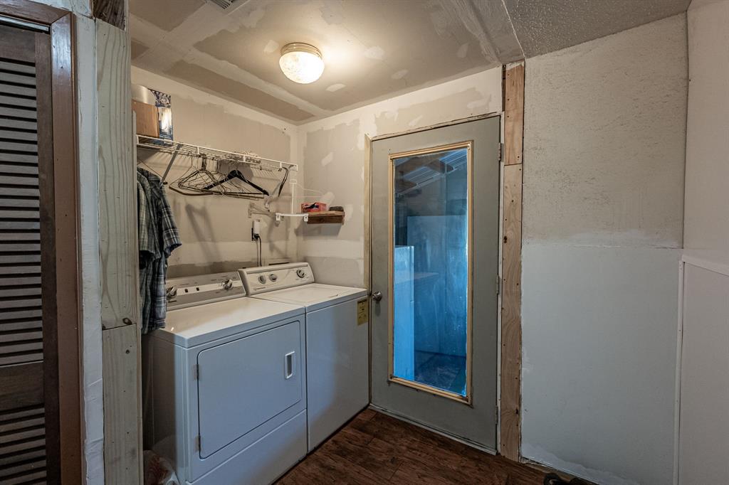 377 Fm 1521 Property Photo 34