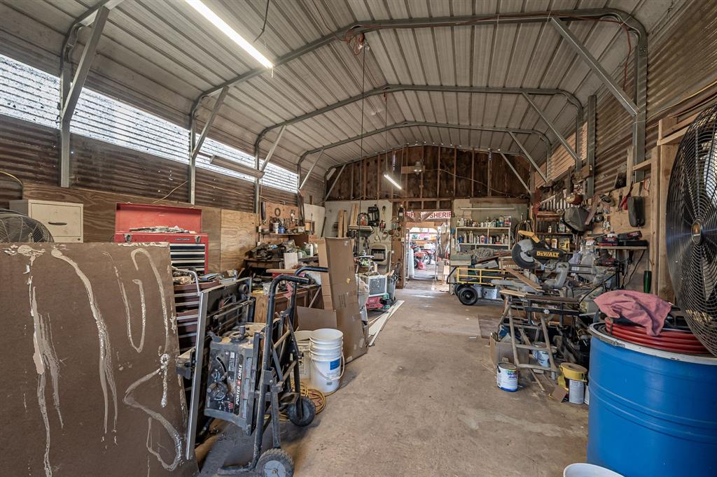 377 Fm 1521 Property Photo 38