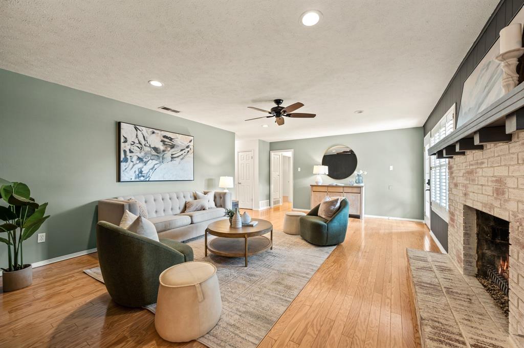 12450 Wood Manor Circle Property Photo 9
