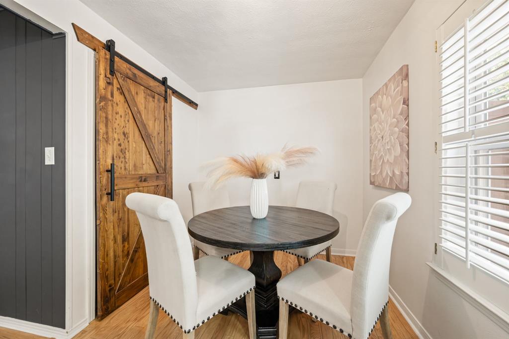 12450 Wood Manor Circle Property Photo 11