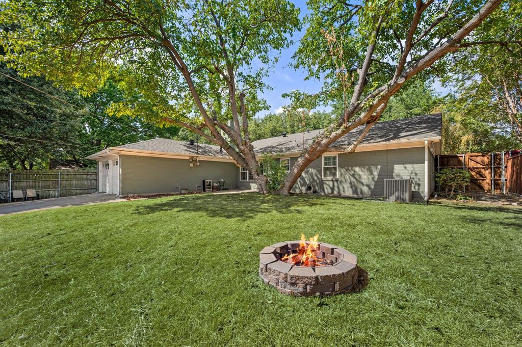 12450 Wood Manor Circle Property Photo 24