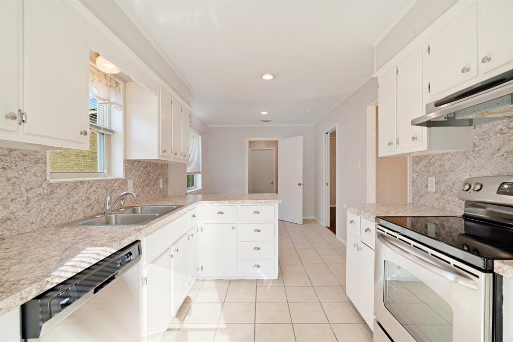 370 32nd Street Property Photo 7