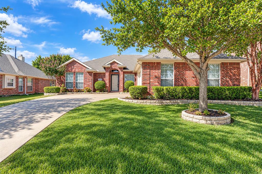 2309 Trickling Creek Drive Property Photo 1