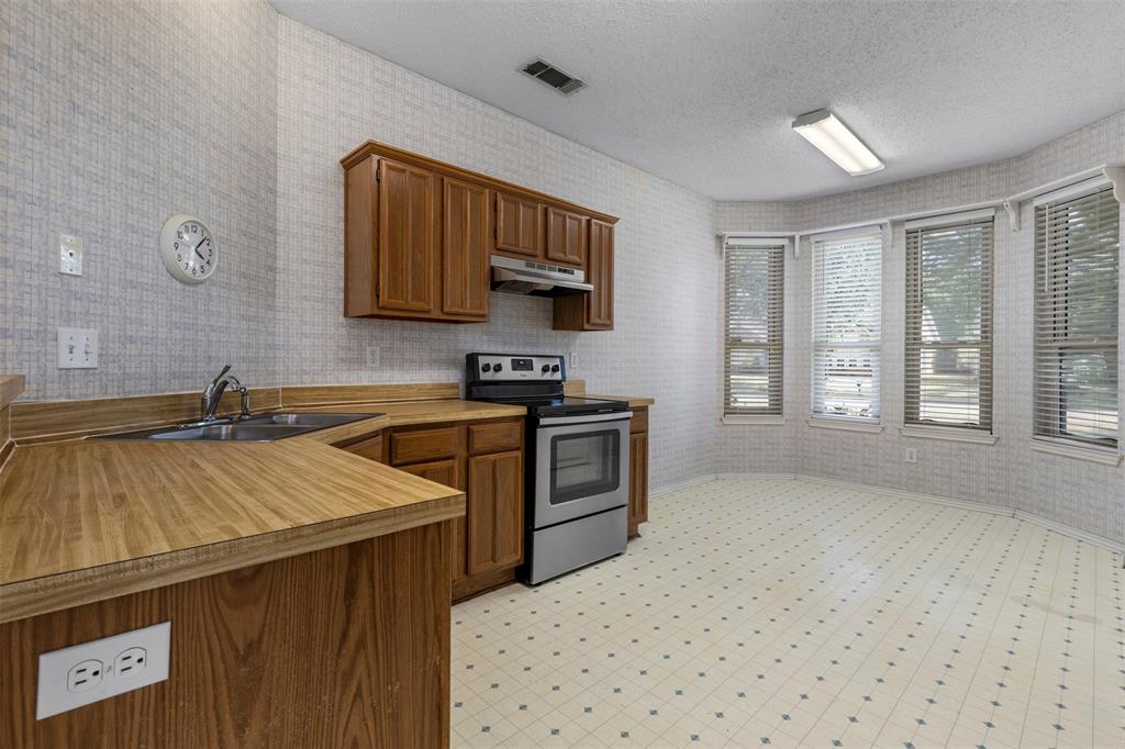 427 Wheatridge Street Property Photo 7